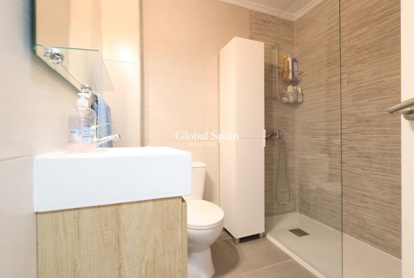 Wiederverkauf - WOHNUNG -
ORIHUELA COSTA - Costa Blanca