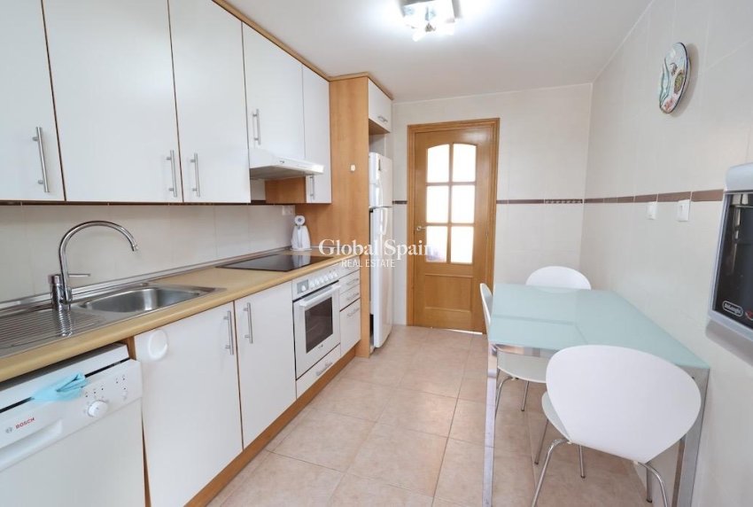 Wiederverkauf - WOHNUNG -
ORIHUELA COSTA - Costa Blanca