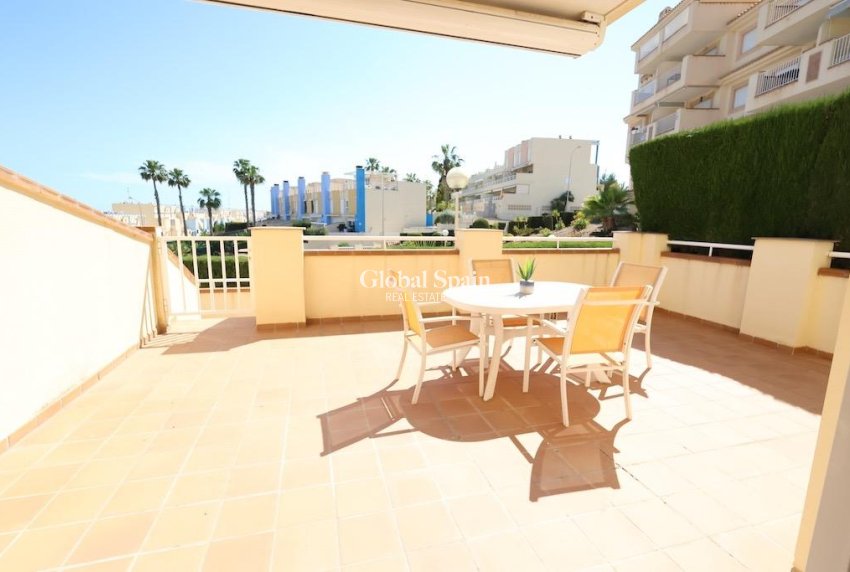 Wiederverkauf - WOHNUNG -
ORIHUELA COSTA - Costa Blanca
