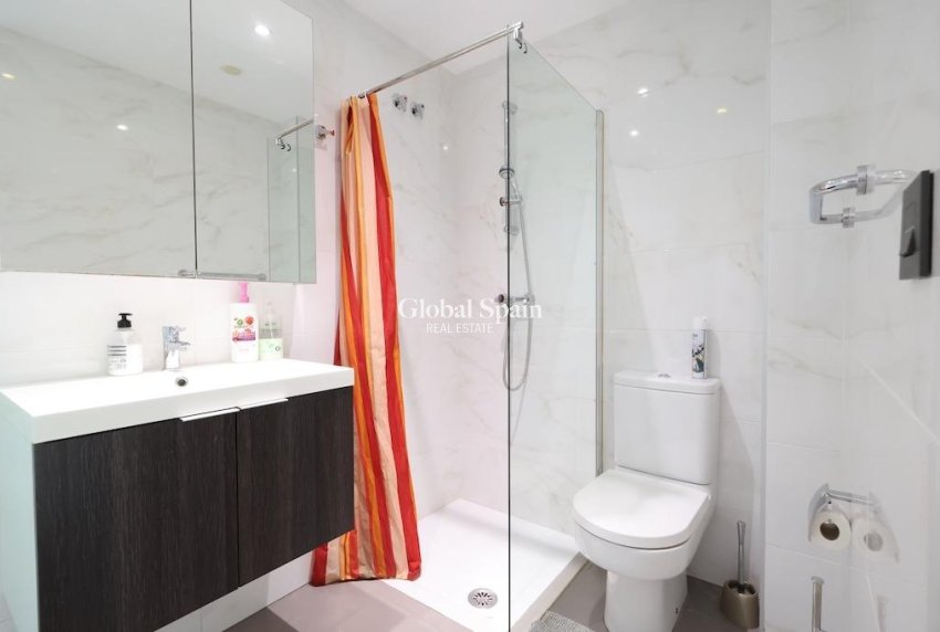 Wiederverkauf - WOHNUNG -
ORIHUELA COSTA - Costa Blanca