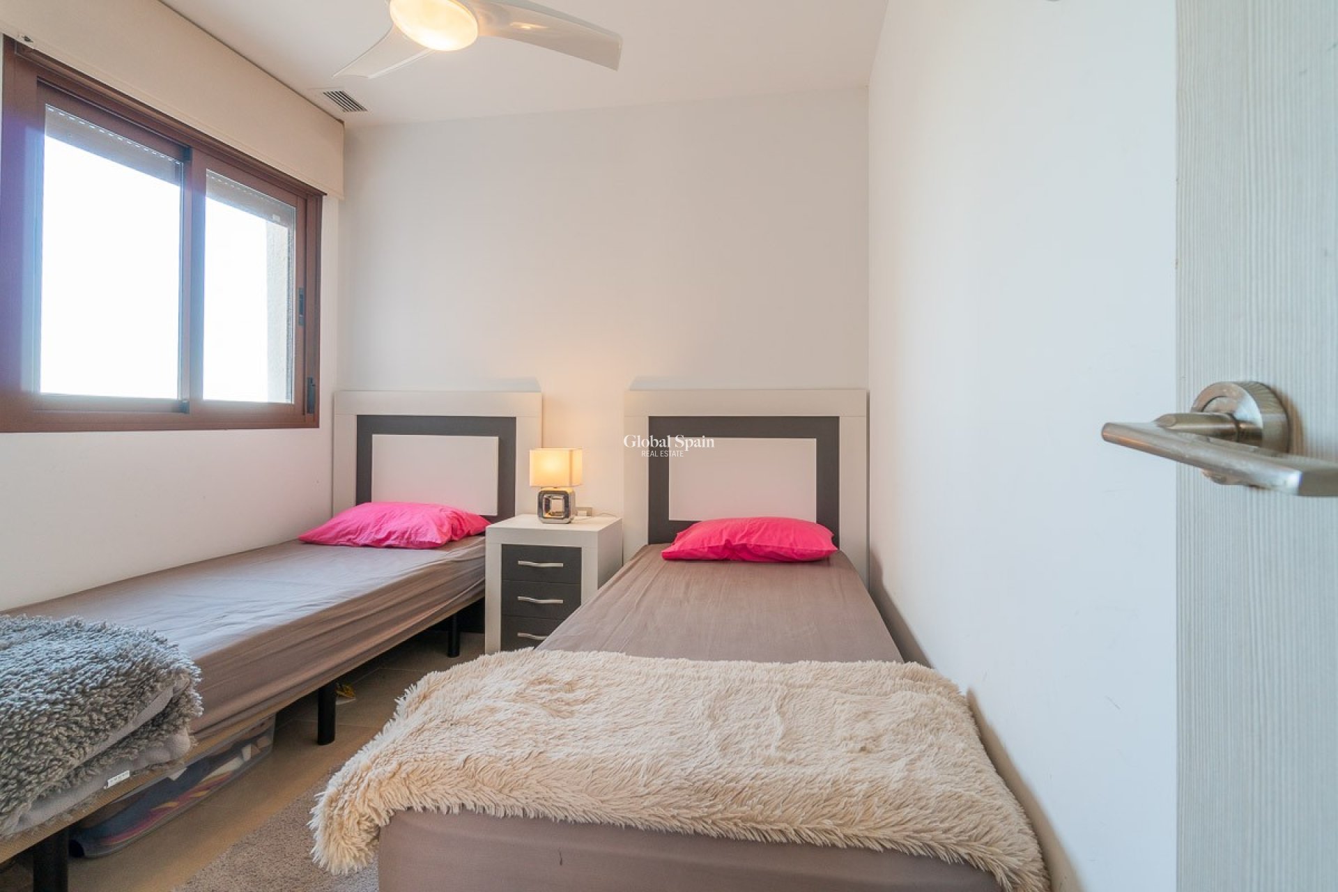 Wiederverkauf - WOHNUNG -
ORIHUELA COSTA - Costa Blanca