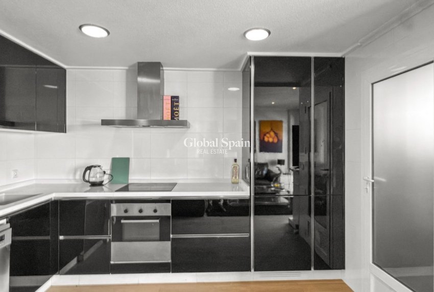 Wiederverkauf - WOHNUNG -
ORIHUELA COSTA - Costa Blanca