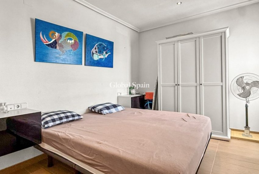 Wiederverkauf - WOHNUNG -
ORIHUELA COSTA - Costa Blanca