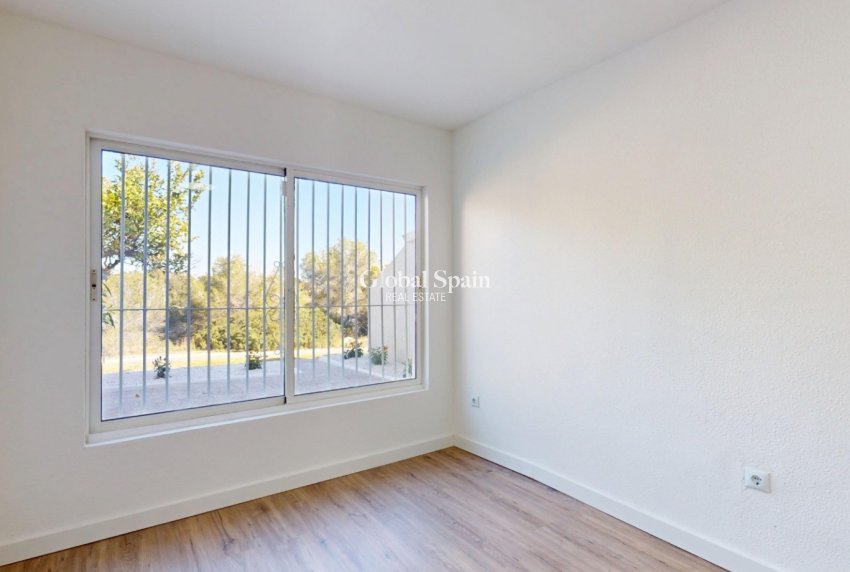 Wiederverkauf - WOHNUNG -
ORIHUELA COSTA - Costa Blanca