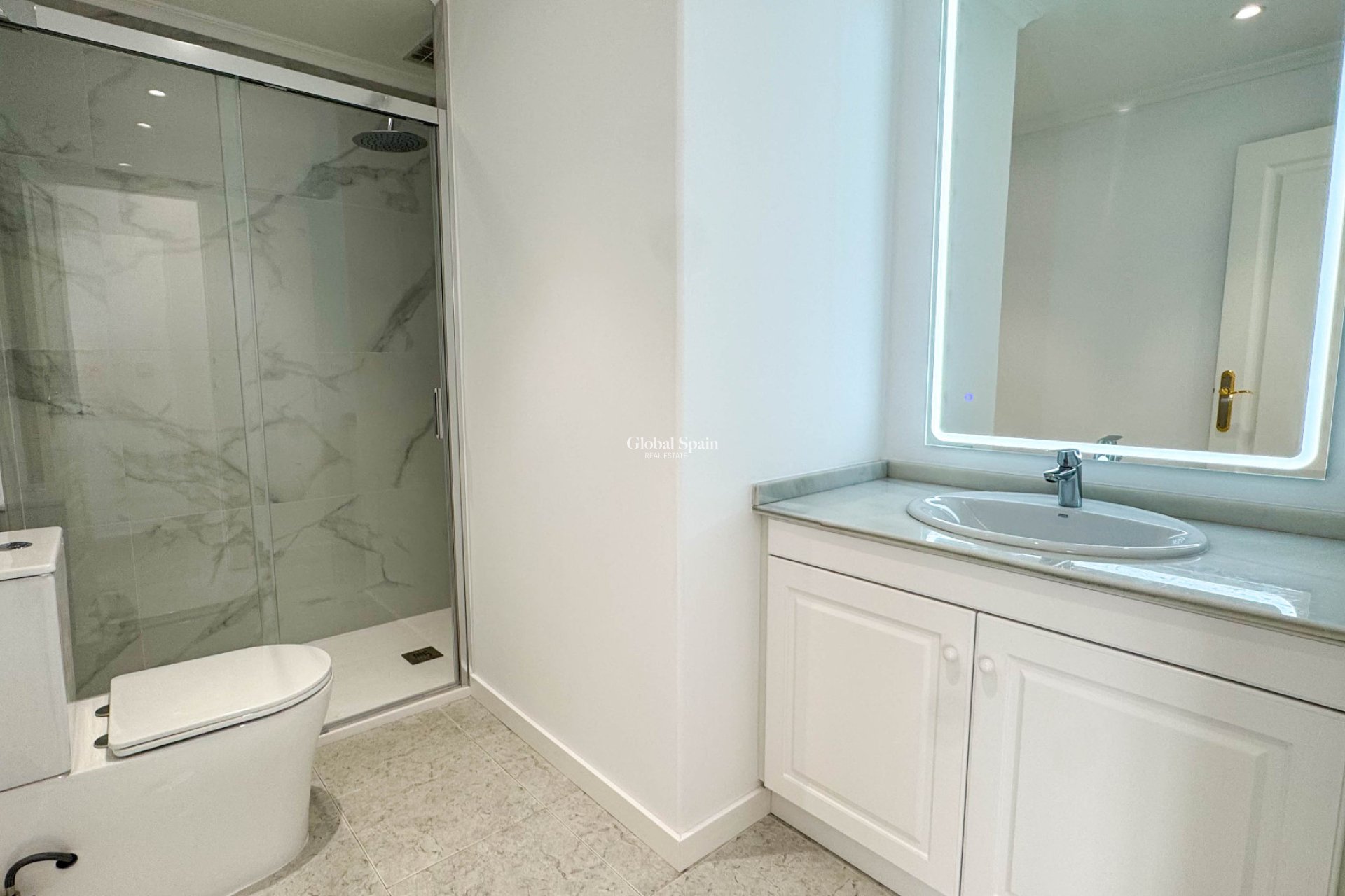 Wiederverkauf - WOHNUNG -
ORIHUELA COSTA - Costa Blanca