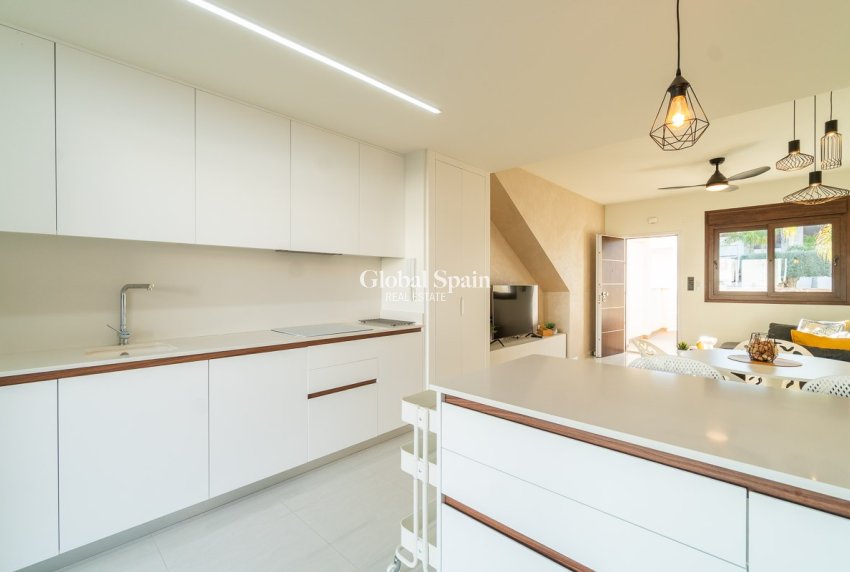 Wiederverkauf - WOHNUNG -
ORIHUELA COSTA - Costa Blanca