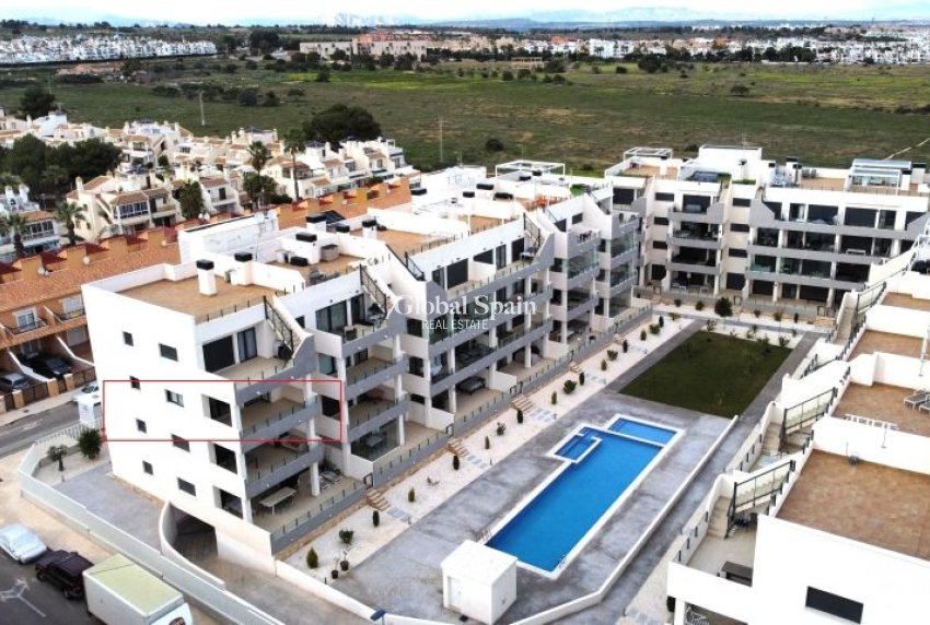 Wiederverkauf - WOHNUNG -
ORIHUELA COSTA - Costa Blanca