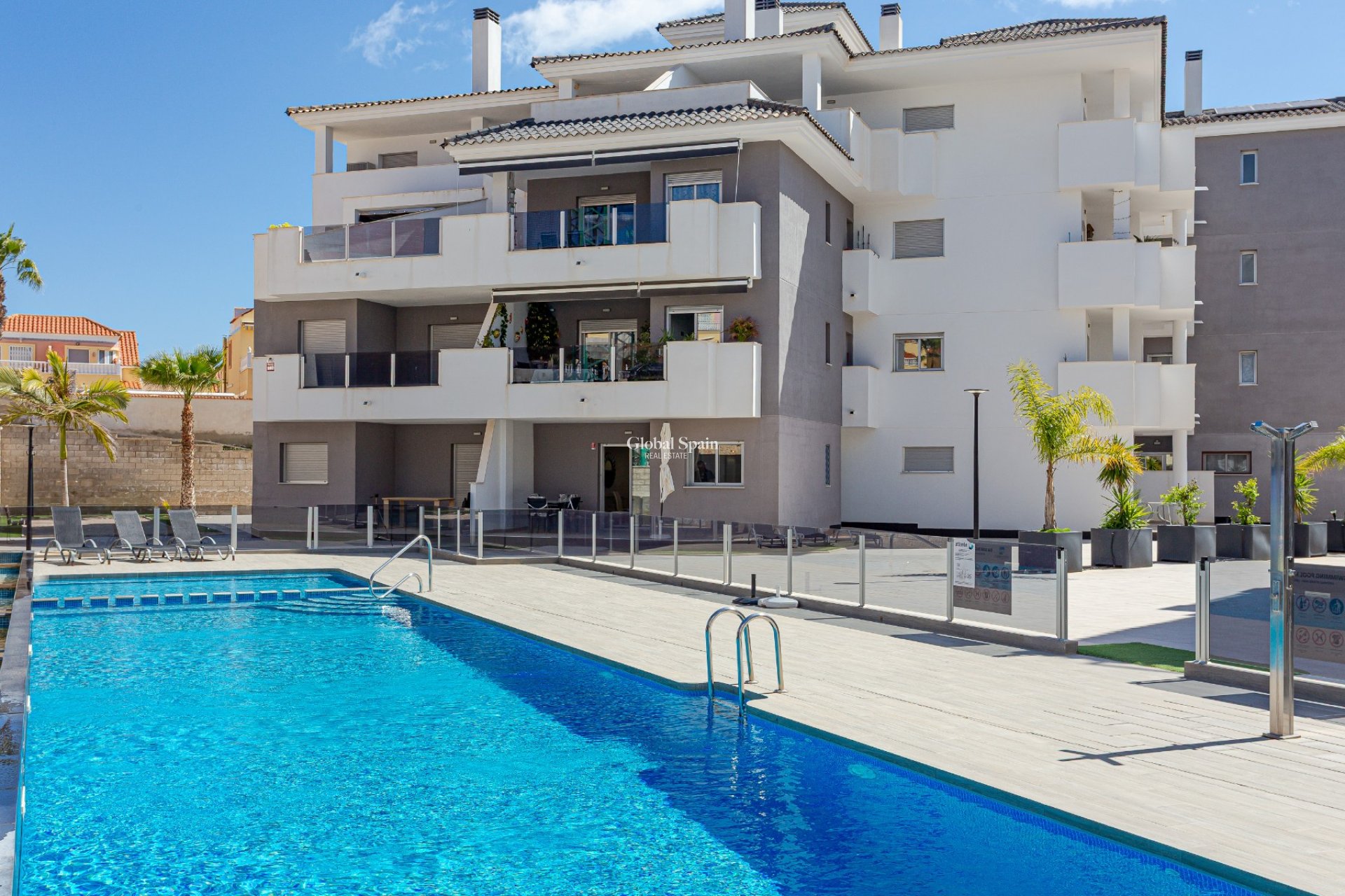 Wiederverkauf - WOHNUNG -
ORIHUELA COSTA - Costa Blanca