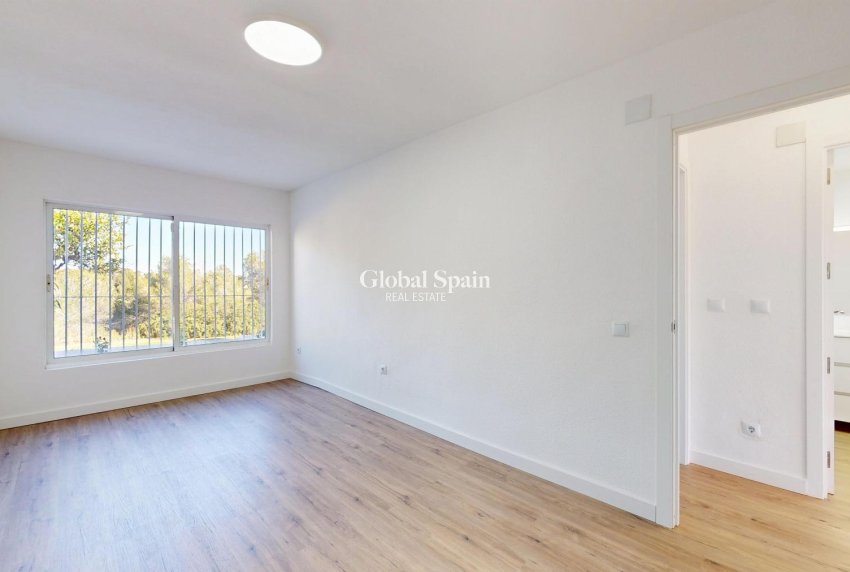 Wiederverkauf - WOHNUNG -
ORIHUELA COSTA - Costa Blanca