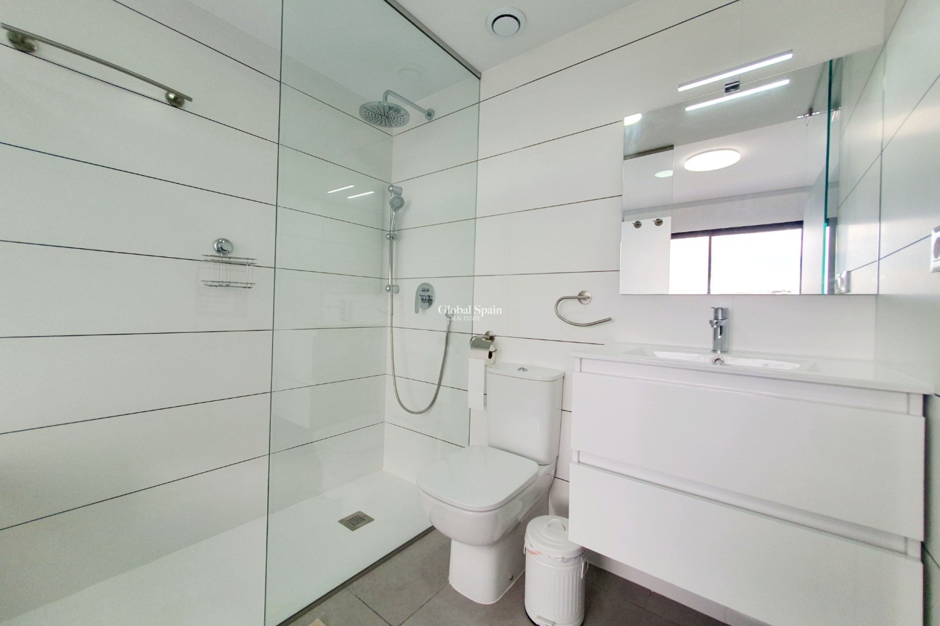 Wiederverkauf - WOHNUNG -
ORIHUELA COSTA - Costa Blanca