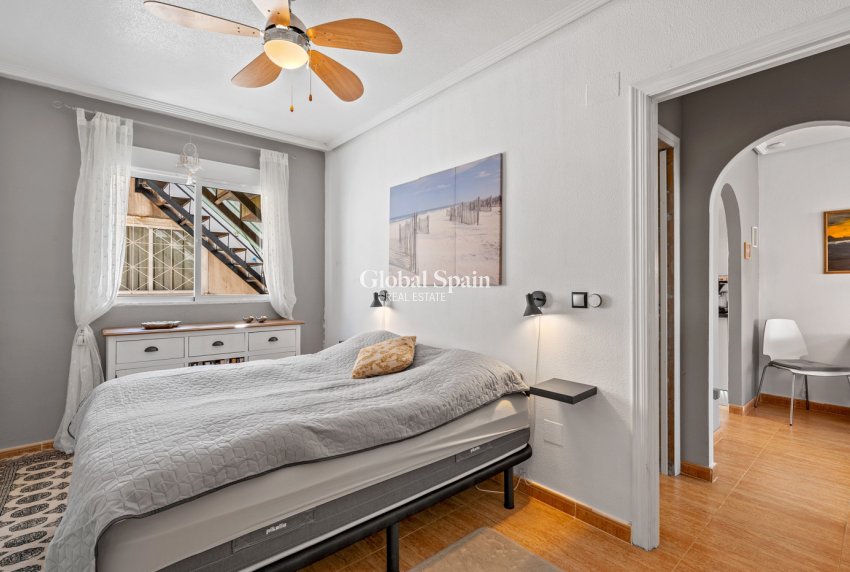 Wiederverkauf - WOHNUNG -
ORIHUELA COSTA - Costa Blanca