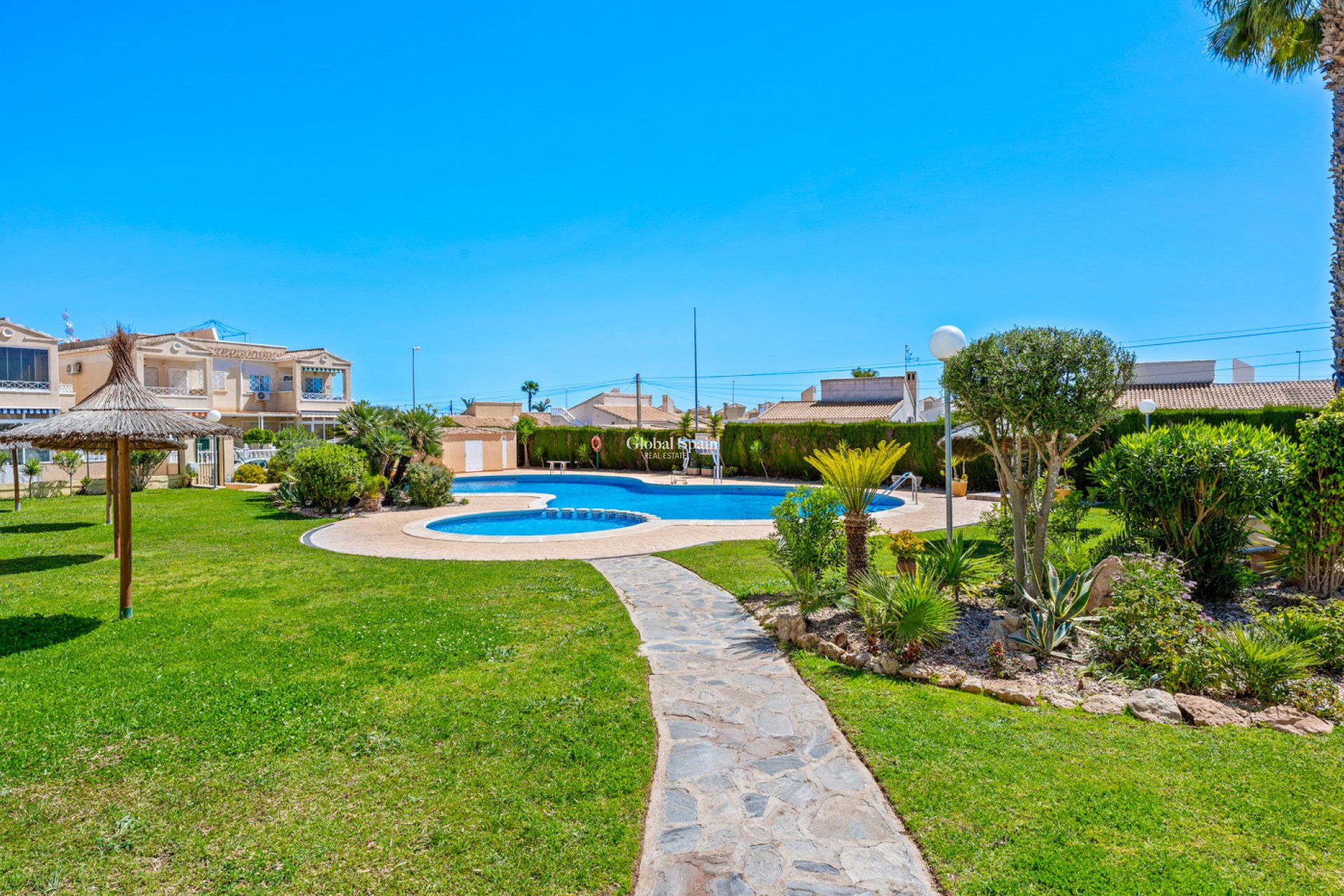 Wiederverkauf - WOHNUNG -
ORIHUELA COSTA - Costa Blanca