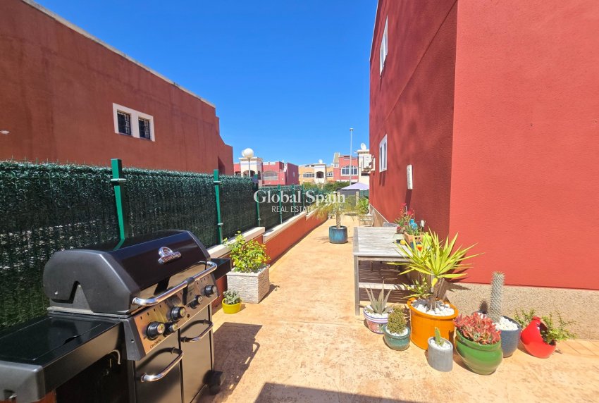 Wiederverkauf - WOHNUNG -
ORIHUELA COSTA - Costa Blanca