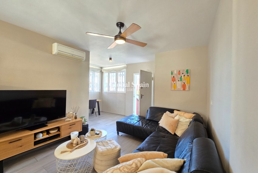 Wiederverkauf - WOHNUNG -
ORIHUELA COSTA - Costa Blanca