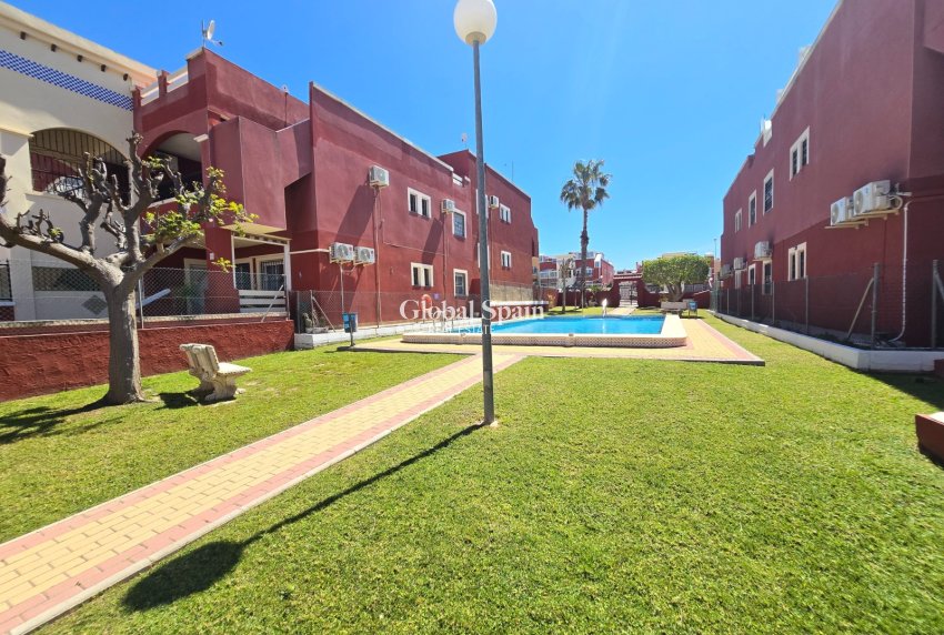 Wiederverkauf - WOHNUNG -
ORIHUELA COSTA - Costa Blanca