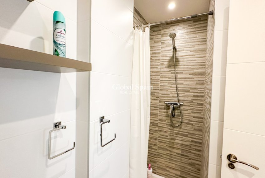 Wiederverkauf - WOHNUNG -
ORIHUELA COSTA - Costa Blanca