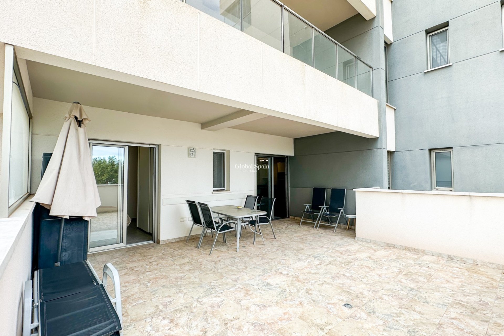 Wiederverkauf - WOHNUNG -
ORIHUELA COSTA - Costa Blanca