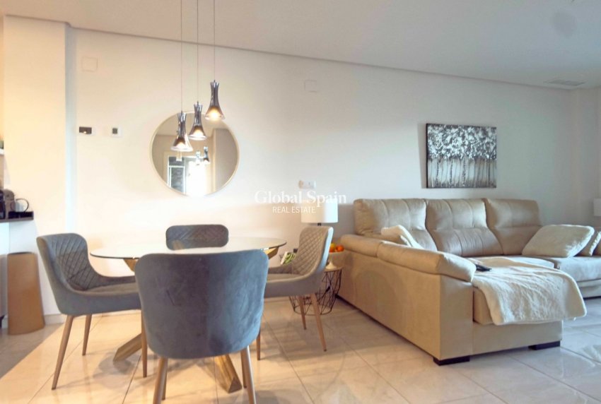 Wiederverkauf - WOHNUNG -
ORIHUELA COSTA - Costa Blanca