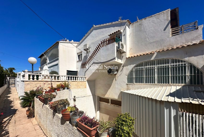 Wiederverkauf - WOHNUNG -
ORIHUELA COSTA - Costa Blanca