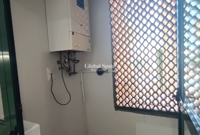 Wiederverkauf - WOHNUNG -
ORIHUELA COSTA - Costa Blanca