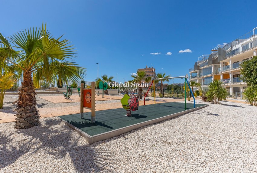 Wiederverkauf - WOHNUNG -
ORIHUELA COSTA - Costa Blanca