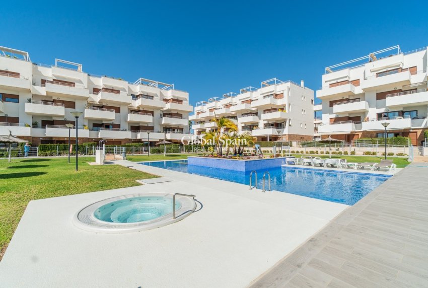 Wiederverkauf - WOHNUNG -
ORIHUELA COSTA - Costa Blanca