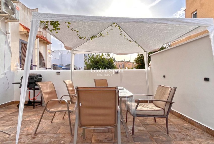 Wiederverkauf - WOHNUNG -
ORIHUELA COSTA - Costa Blanca