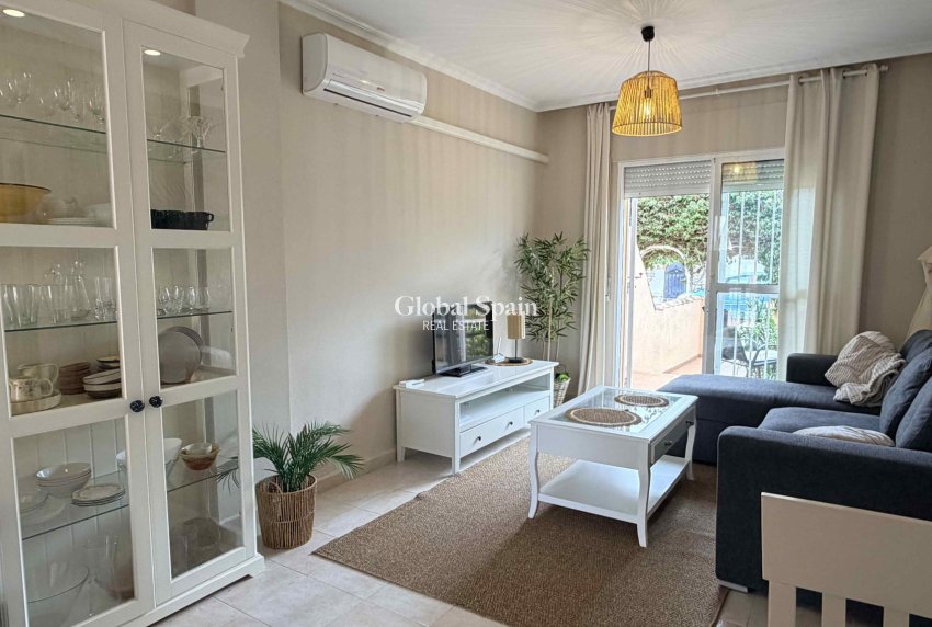 Wiederverkauf - WOHNUNG -
ORIHUELA COSTA - Costa Blanca