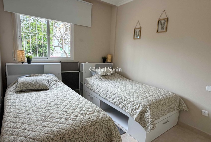 Wiederverkauf - WOHNUNG -
ORIHUELA COSTA - Costa Blanca