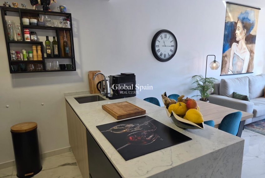 Wiederverkauf - WOHNUNG -
ORIHUELA COSTA - Costa Blanca