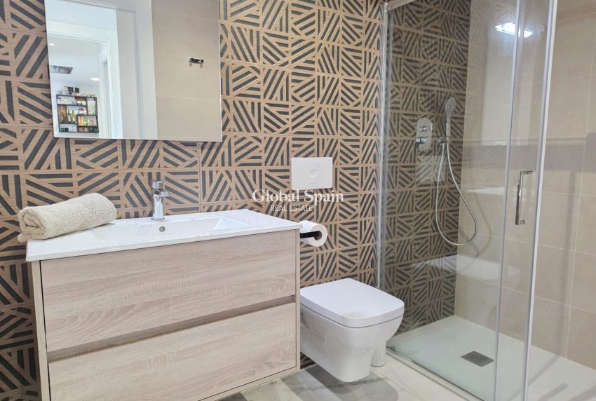 Wiederverkauf - WOHNUNG -
ORIHUELA COSTA - Costa Blanca