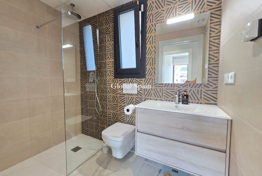 Wiederverkauf - WOHNUNG -
ORIHUELA COSTA - Costa Blanca