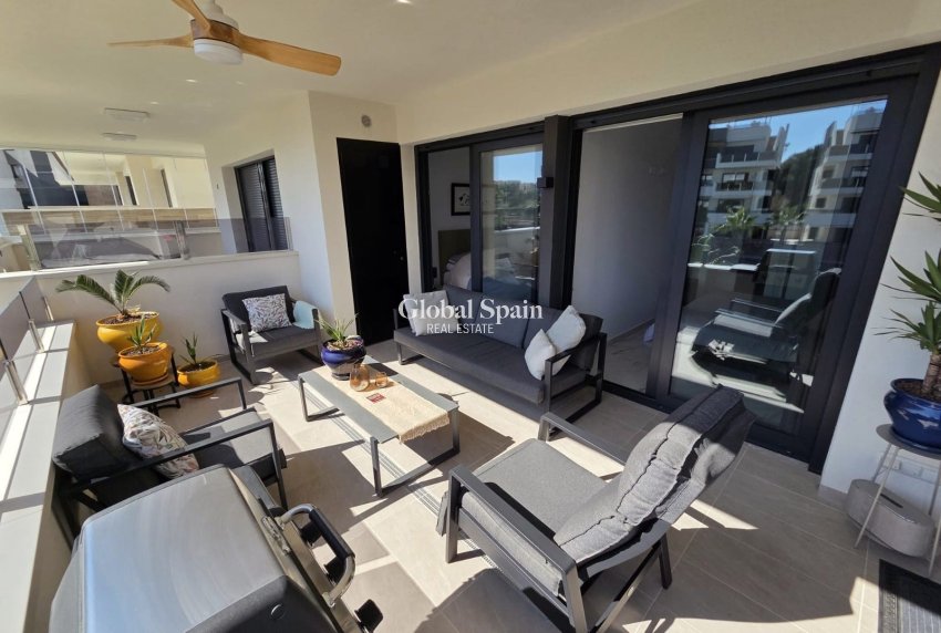 Wiederverkauf - WOHNUNG -
ORIHUELA COSTA - Costa Blanca