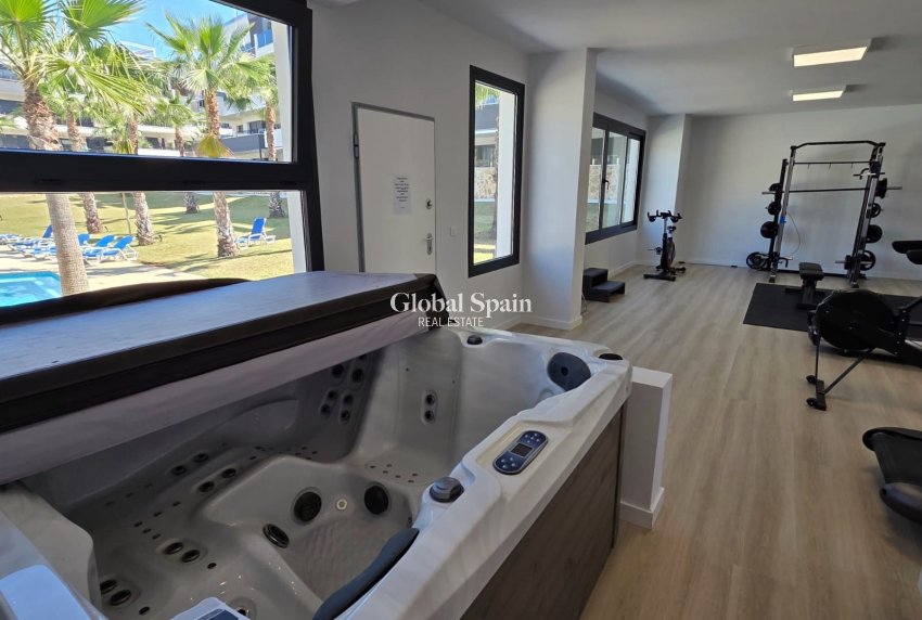 Wiederverkauf - WOHNUNG -
ORIHUELA COSTA - Costa Blanca