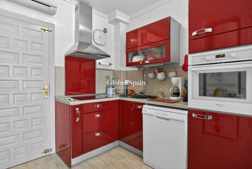 Wiederverkauf - WOHNUNG -
ORIHUELA COSTA - Costa Blanca