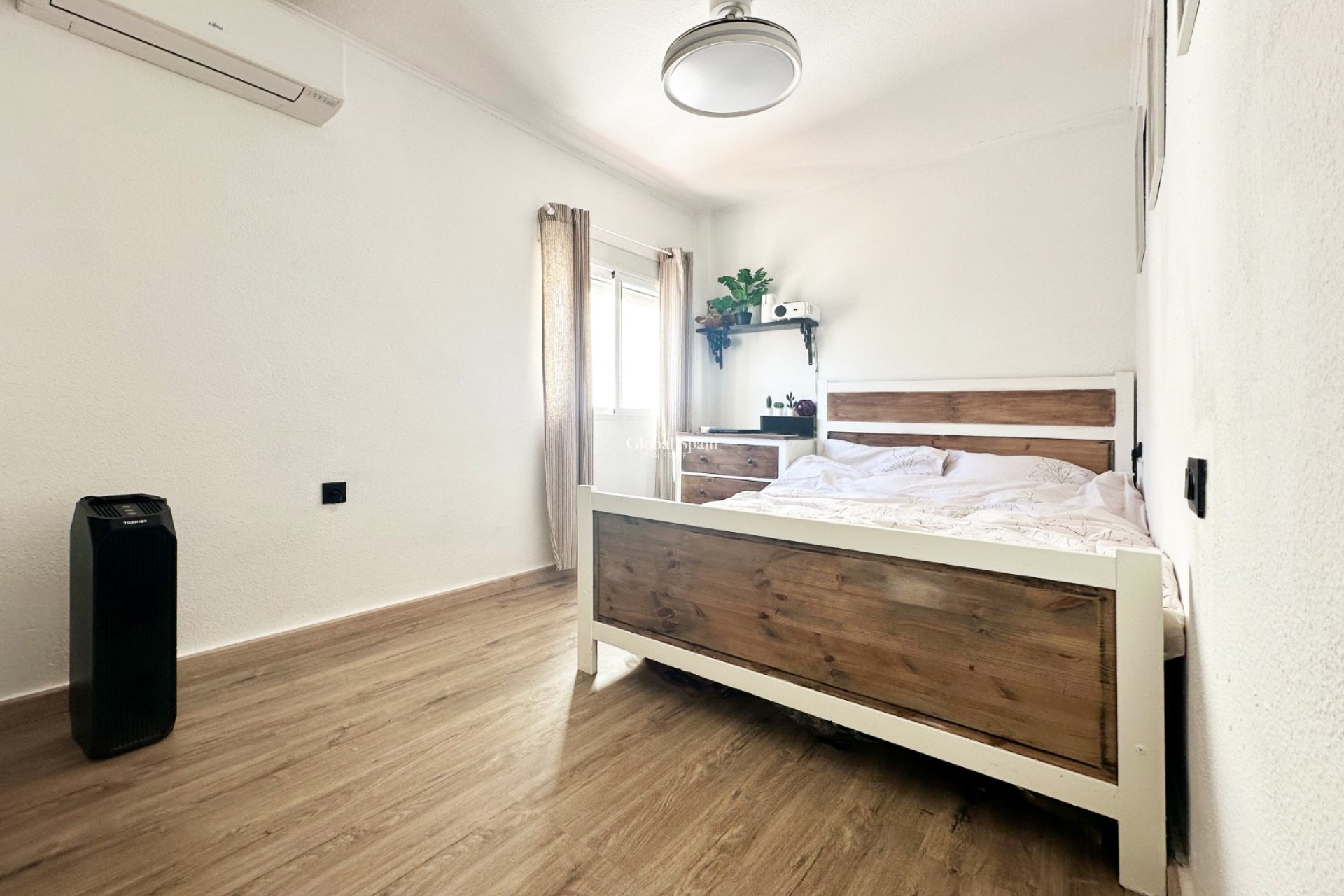 Wiederverkauf - WOHNUNG -
ORIHUELA COSTA - Costa Blanca