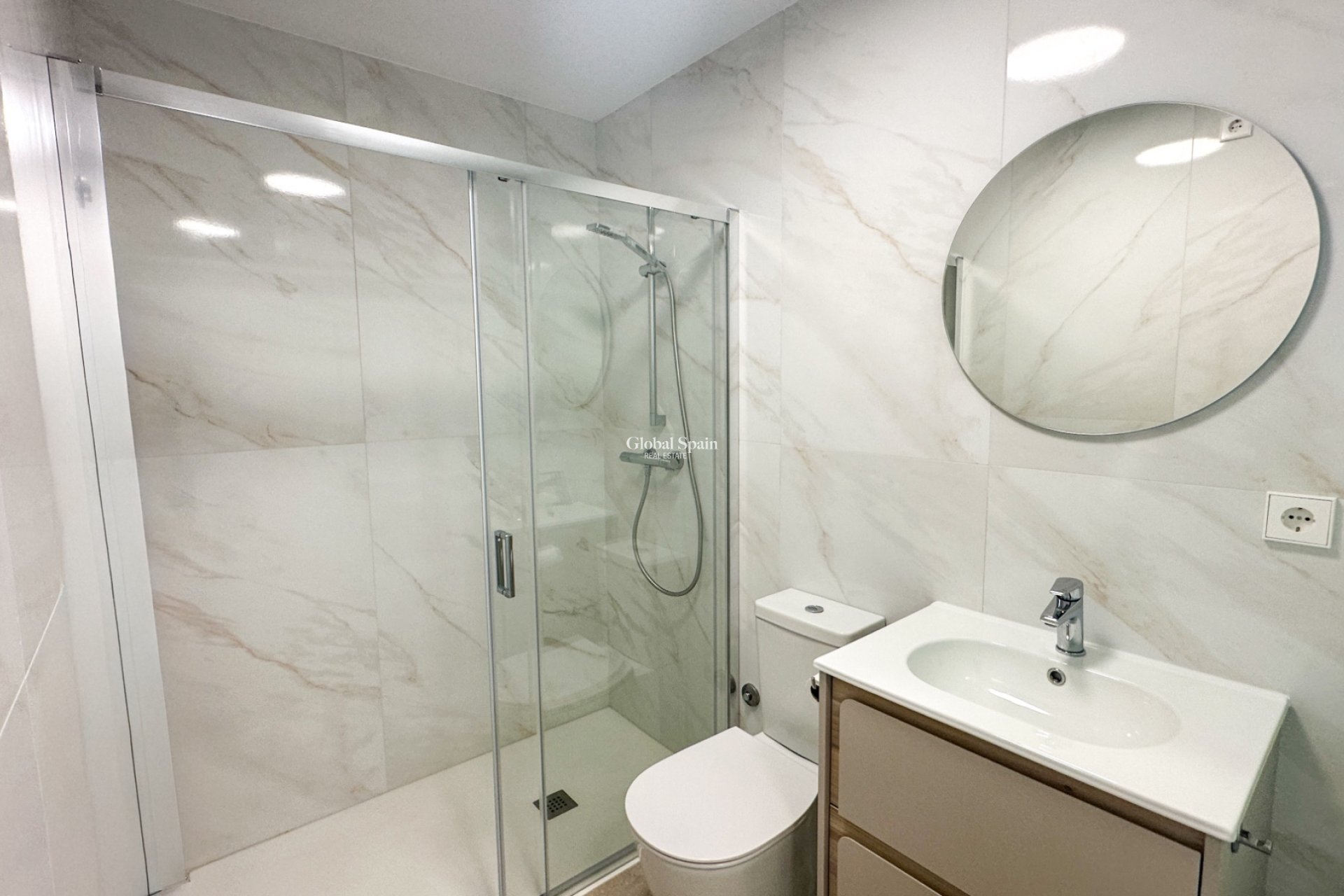 Wiederverkauf - WOHNUNG -
ORIHUELA COSTA - Costa Blanca