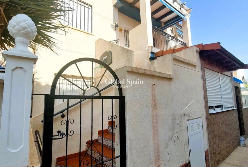 Wiederverkauf - WOHNUNG -
ORIHUELA COSTA - Costa Blanca