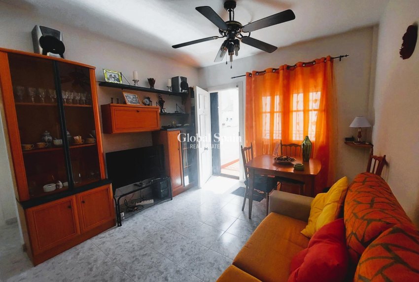 Wiederverkauf - WOHNUNG -
ORIHUELA COSTA - Costa Blanca