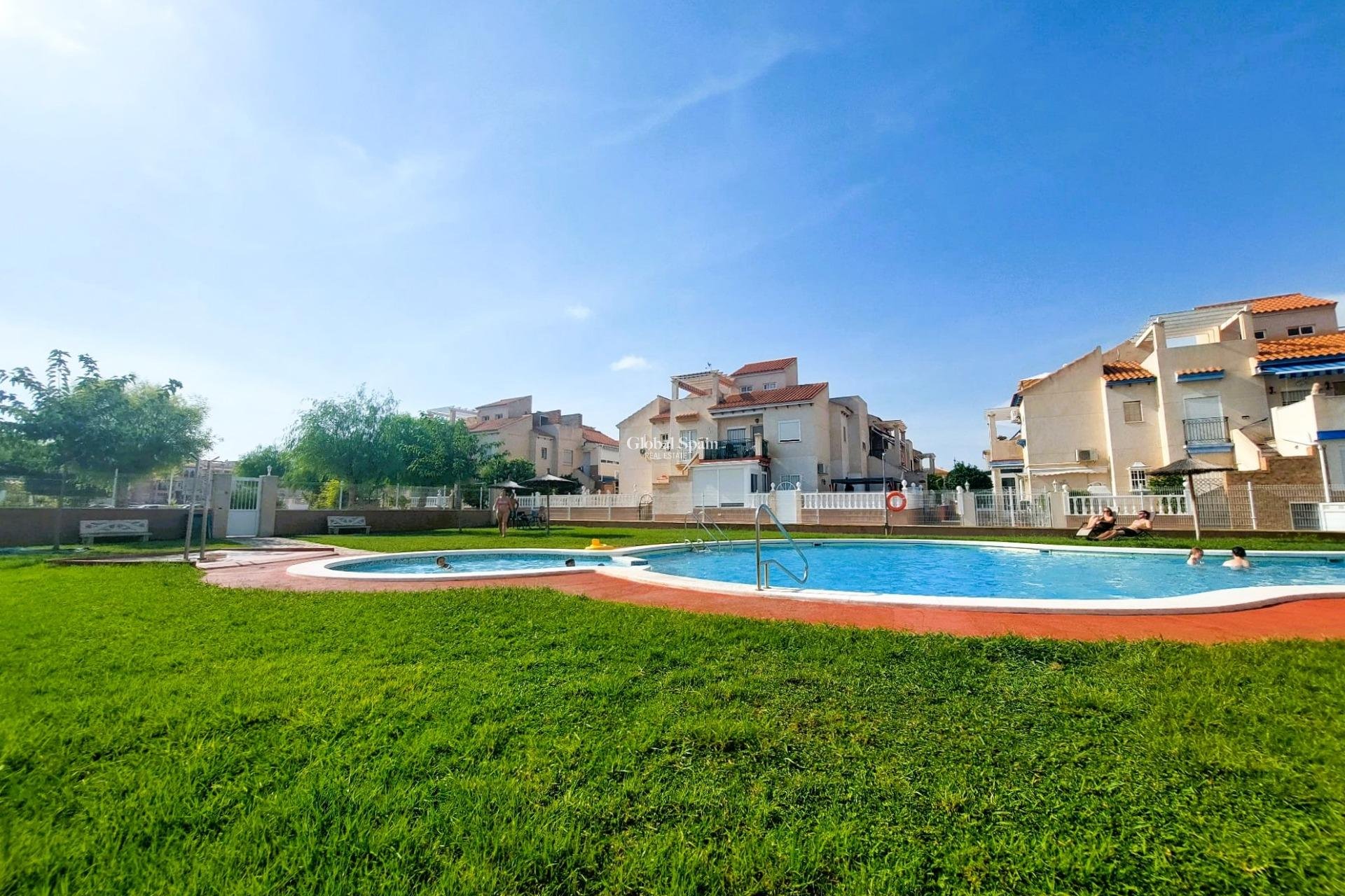 Wiederverkauf - WOHNUNG -
ORIHUELA COSTA - Costa Blanca