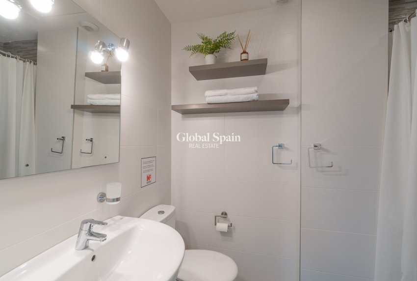 Wiederverkauf - WOHNUNG -
ORIHUELA COSTA - Costa Blanca