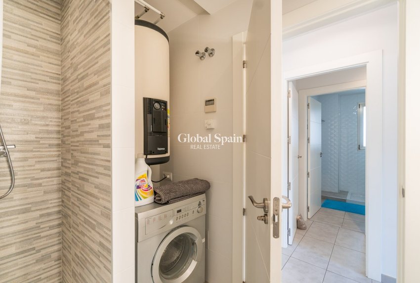 Wiederverkauf - WOHNUNG -
ORIHUELA COSTA - Costa Blanca