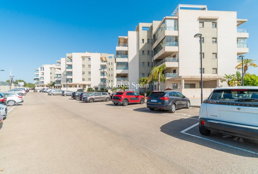Wiederverkauf - WOHNUNG -
ORIHUELA COSTA - Costa Blanca