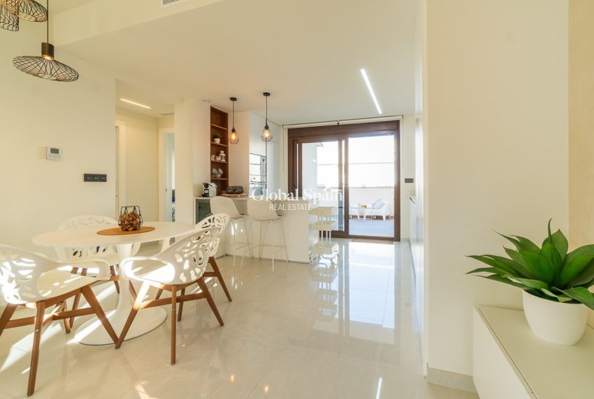 Wiederverkauf - WOHNUNG -
ORIHUELA COSTA - Costa Blanca