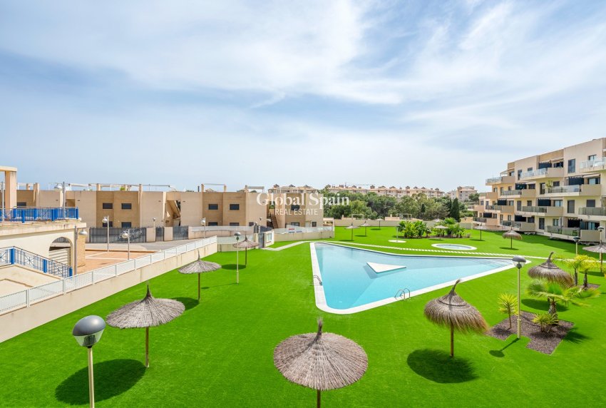 Wiederverkauf - WOHNUNG -
ORIHUELA COSTA - Costa Blanca