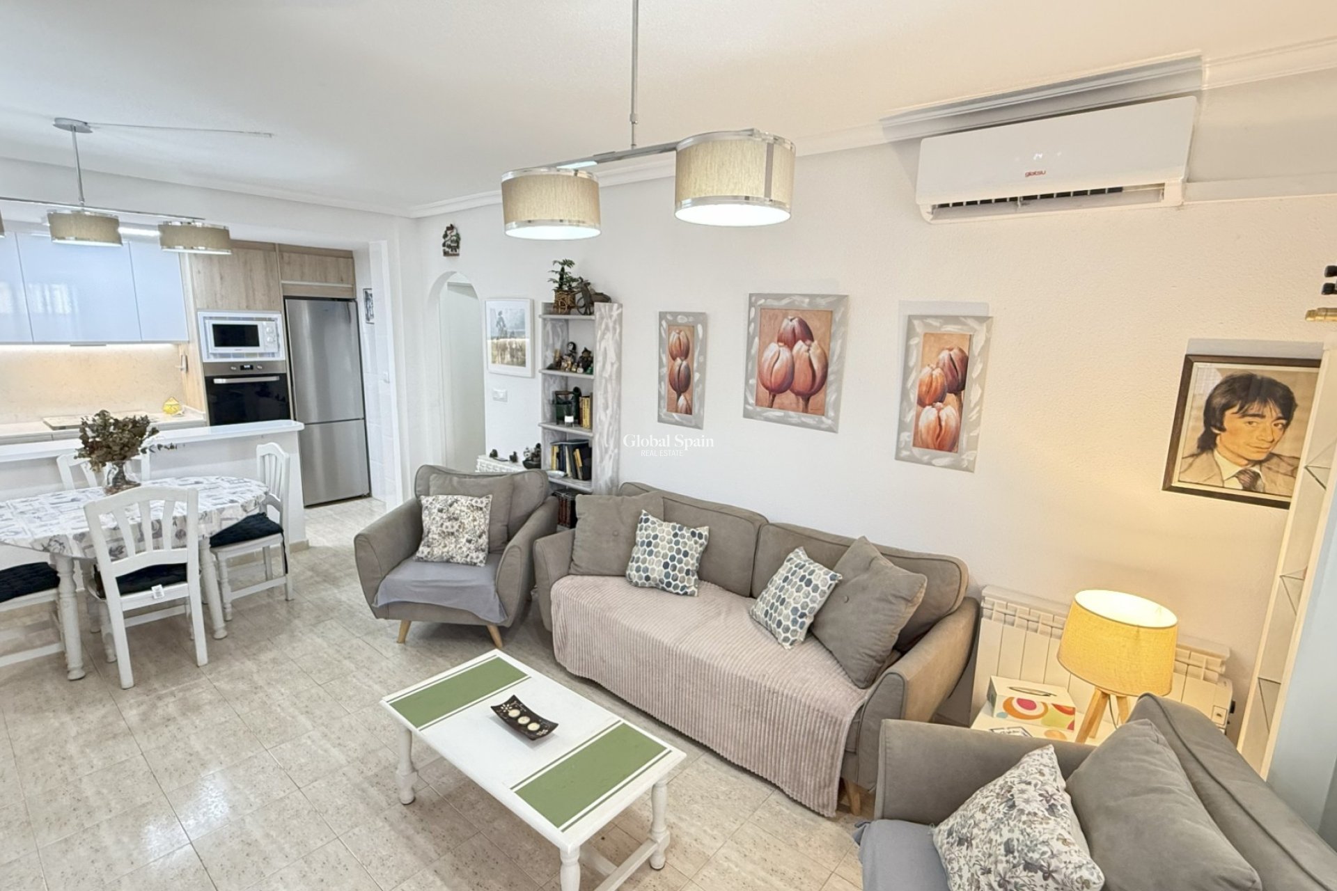 Wiederverkauf - WOHNUNG -
ORIHUELA COSTA - Costa Blanca
