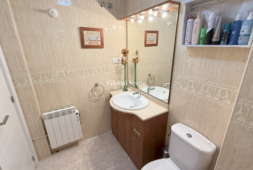 Wiederverkauf - WOHNUNG -
ORIHUELA COSTA - Costa Blanca