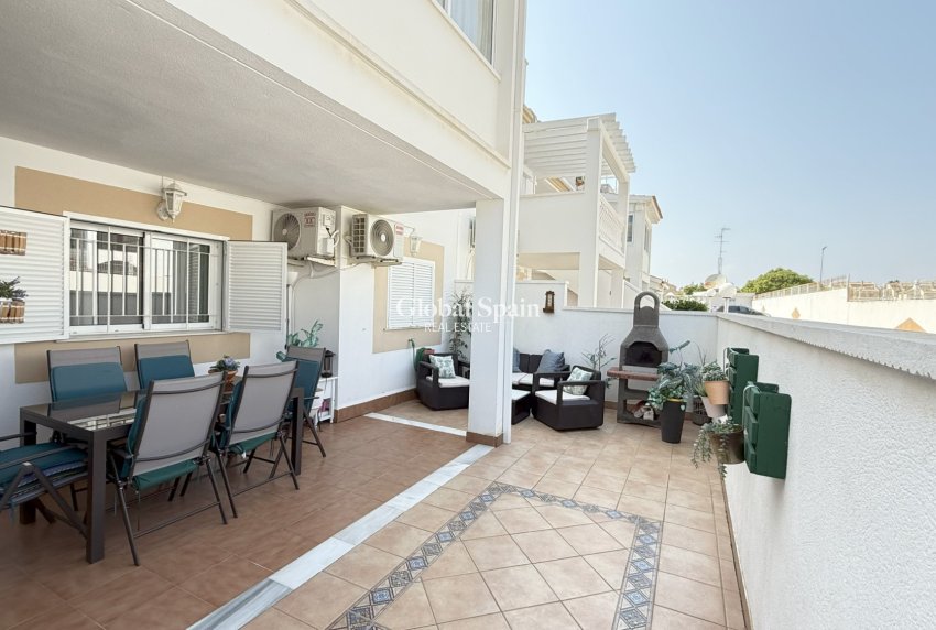 Wiederverkauf - WOHNUNG -
ORIHUELA COSTA - Costa Blanca
