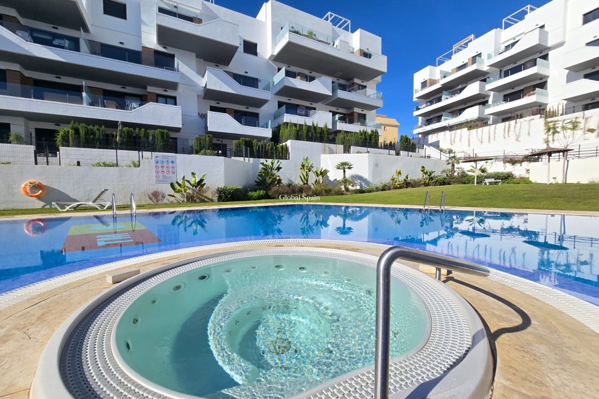 Wiederverkauf - WOHNUNG -
ORIHUELA COSTA - Costa Blanca