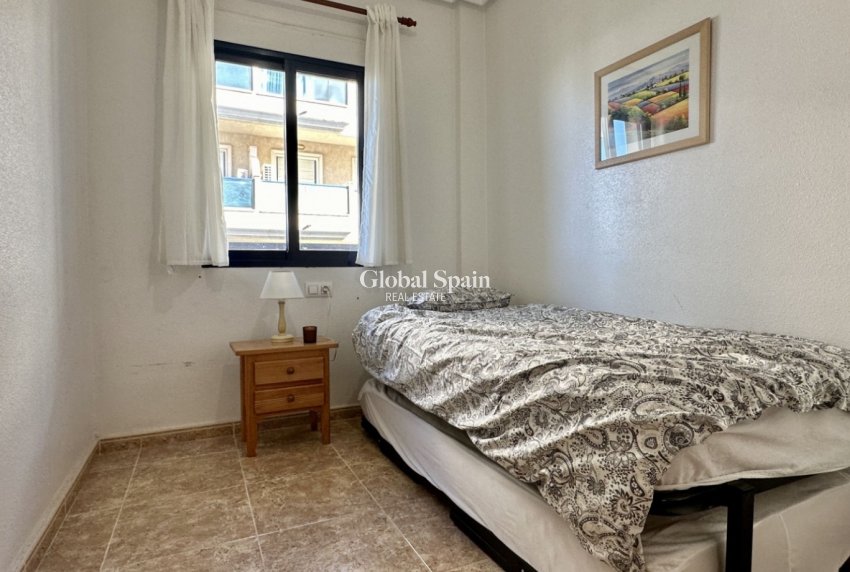 Wiederverkauf - WOHNUNG -
ORIHUELA COSTA - Costa Blanca